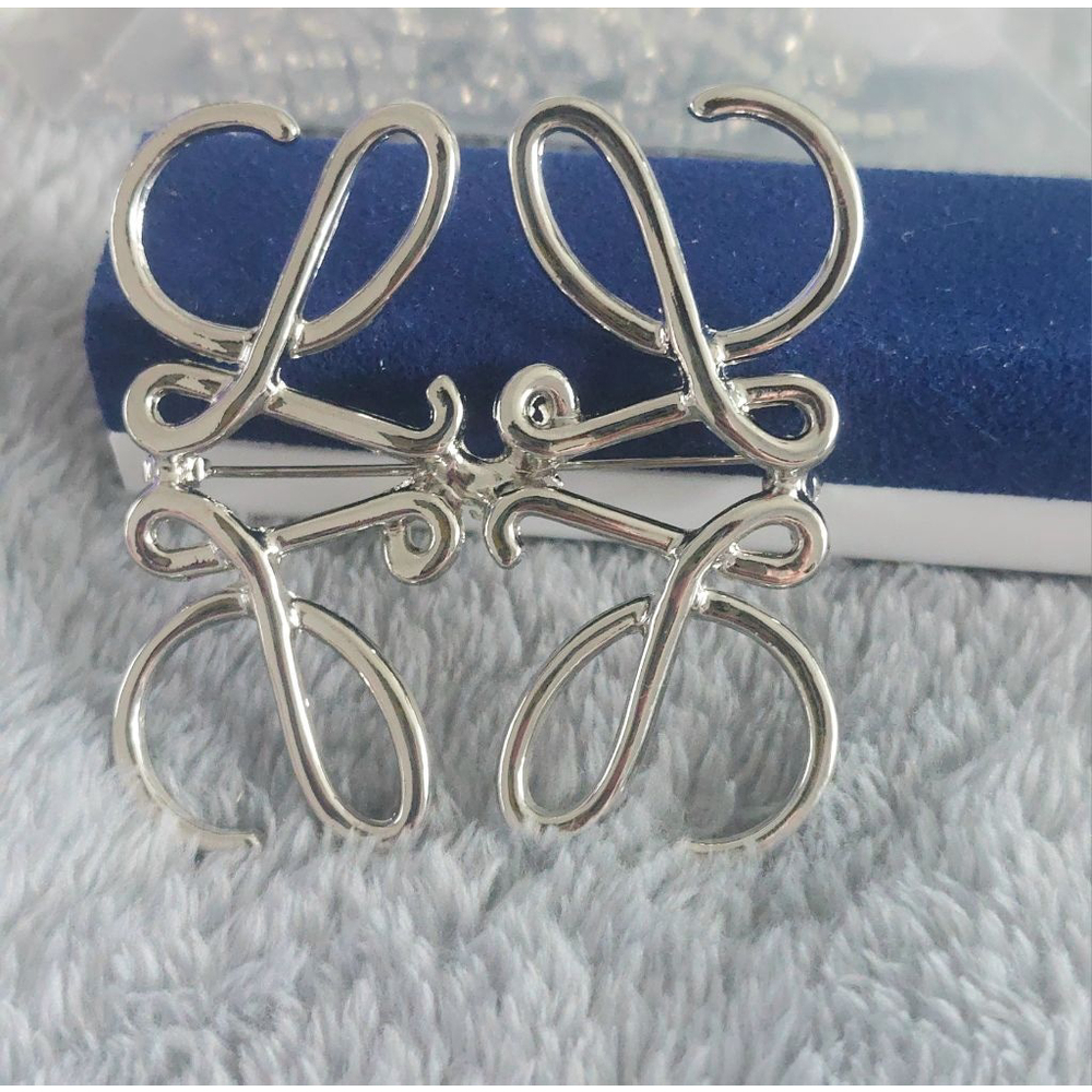 Silver Tone Brooch 2.5 inches - Picture 2 of 2
